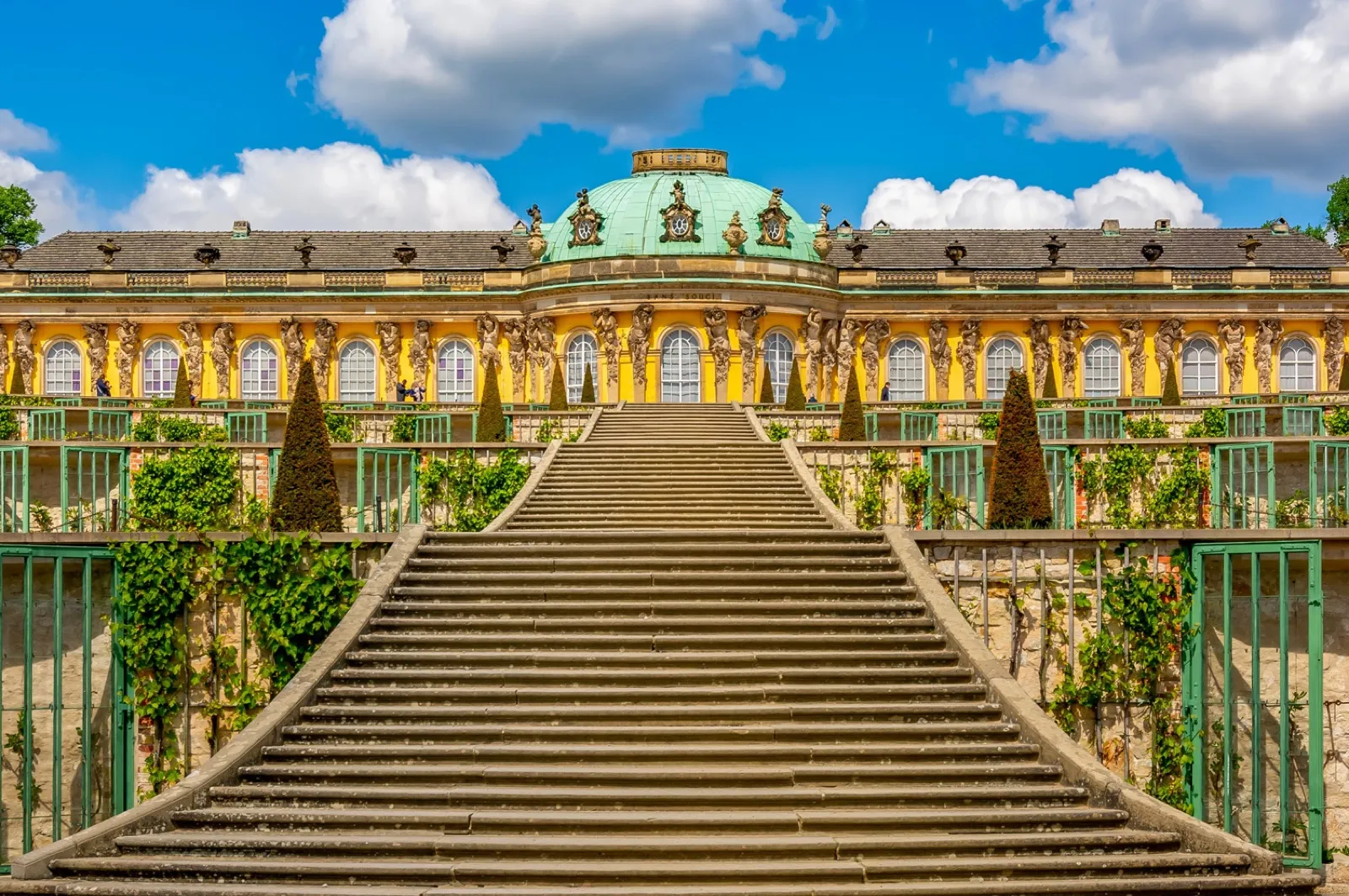 Bus mieten in Potsdam – Potsdam