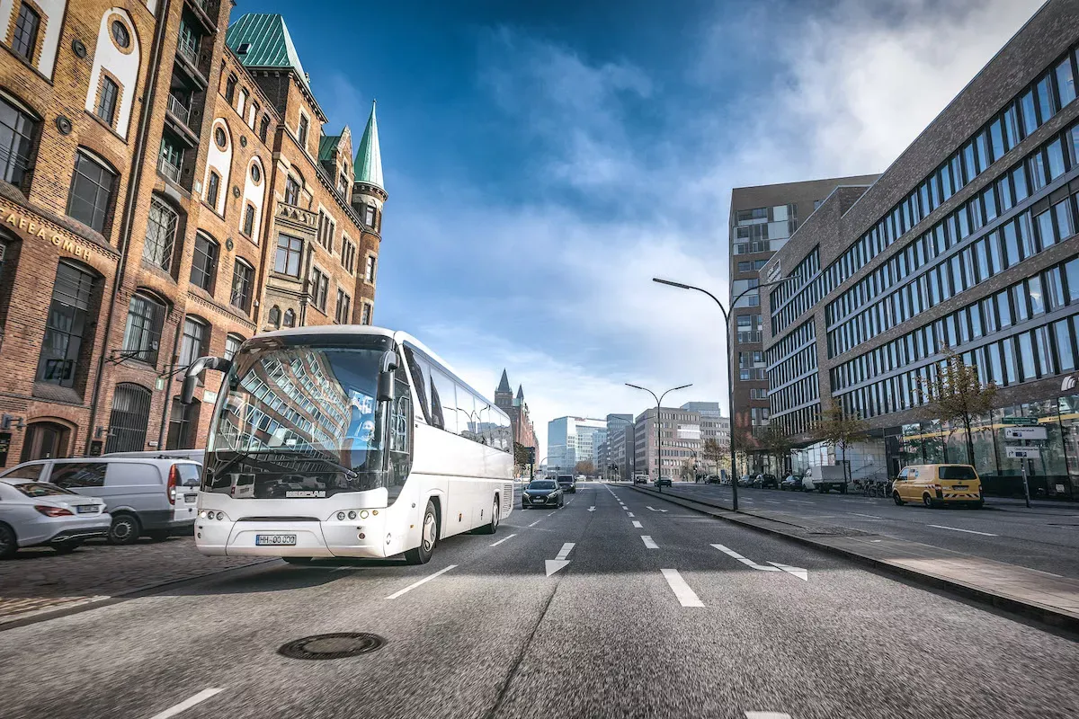 Hanse-Mondial-Reisebus auf dem Weg zu einer Sternfahrt