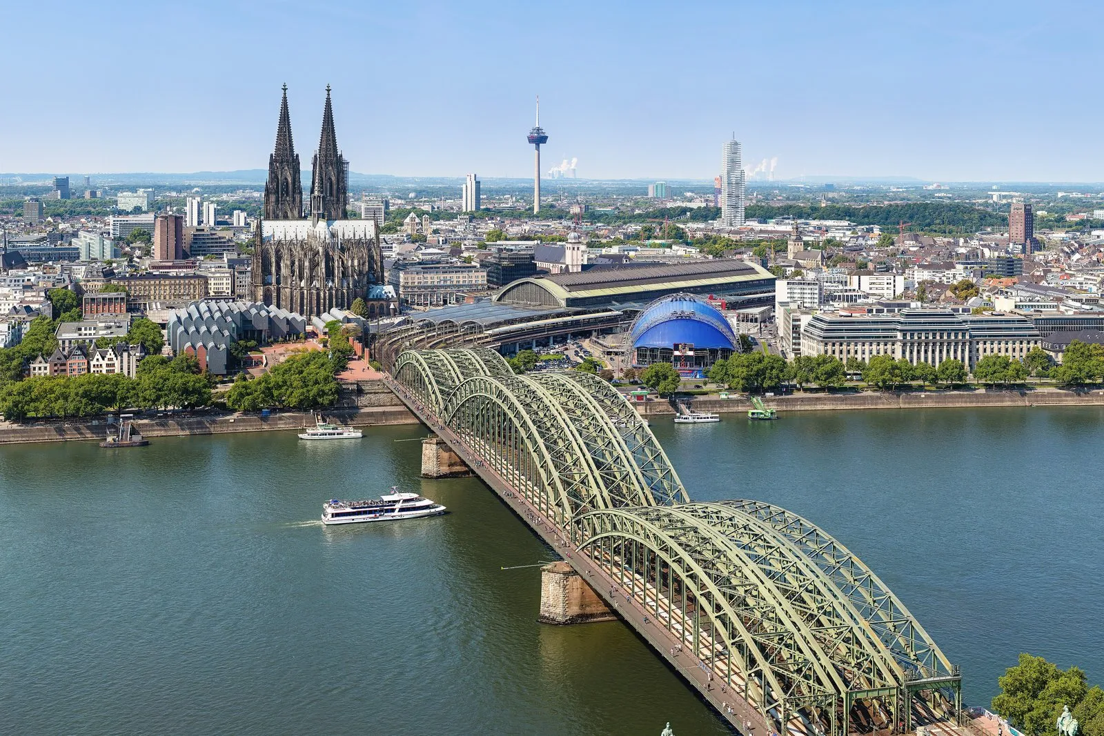 Bus mieten Köln