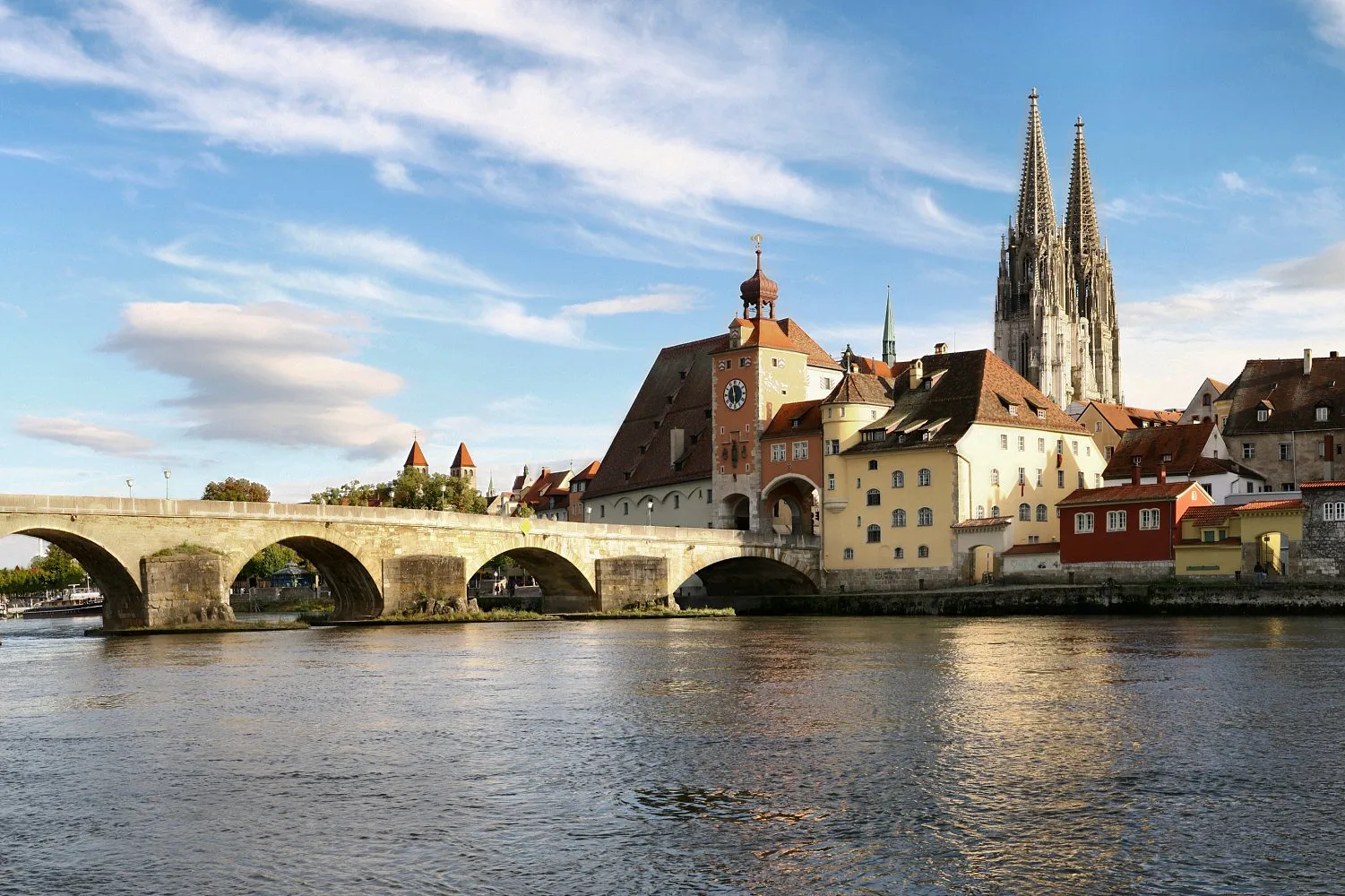 Bus mieten in Regensburg