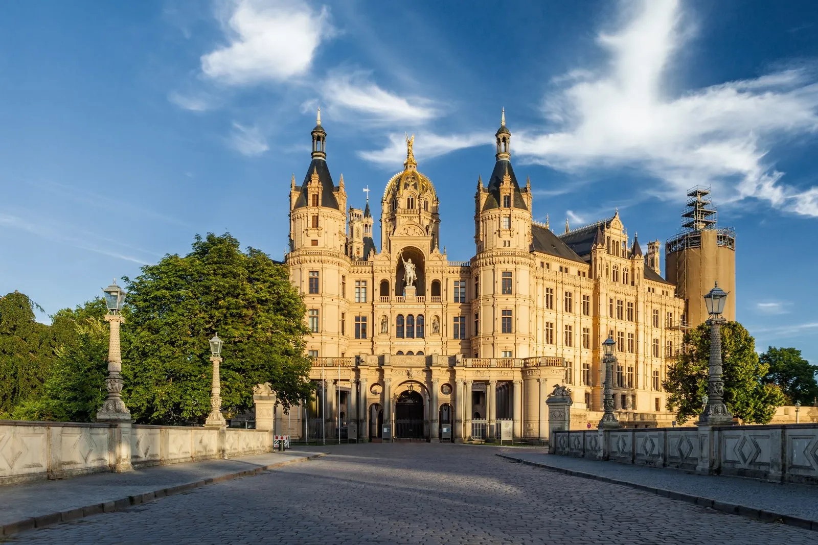 Bus mieten in Schwerin, Mecklenburg